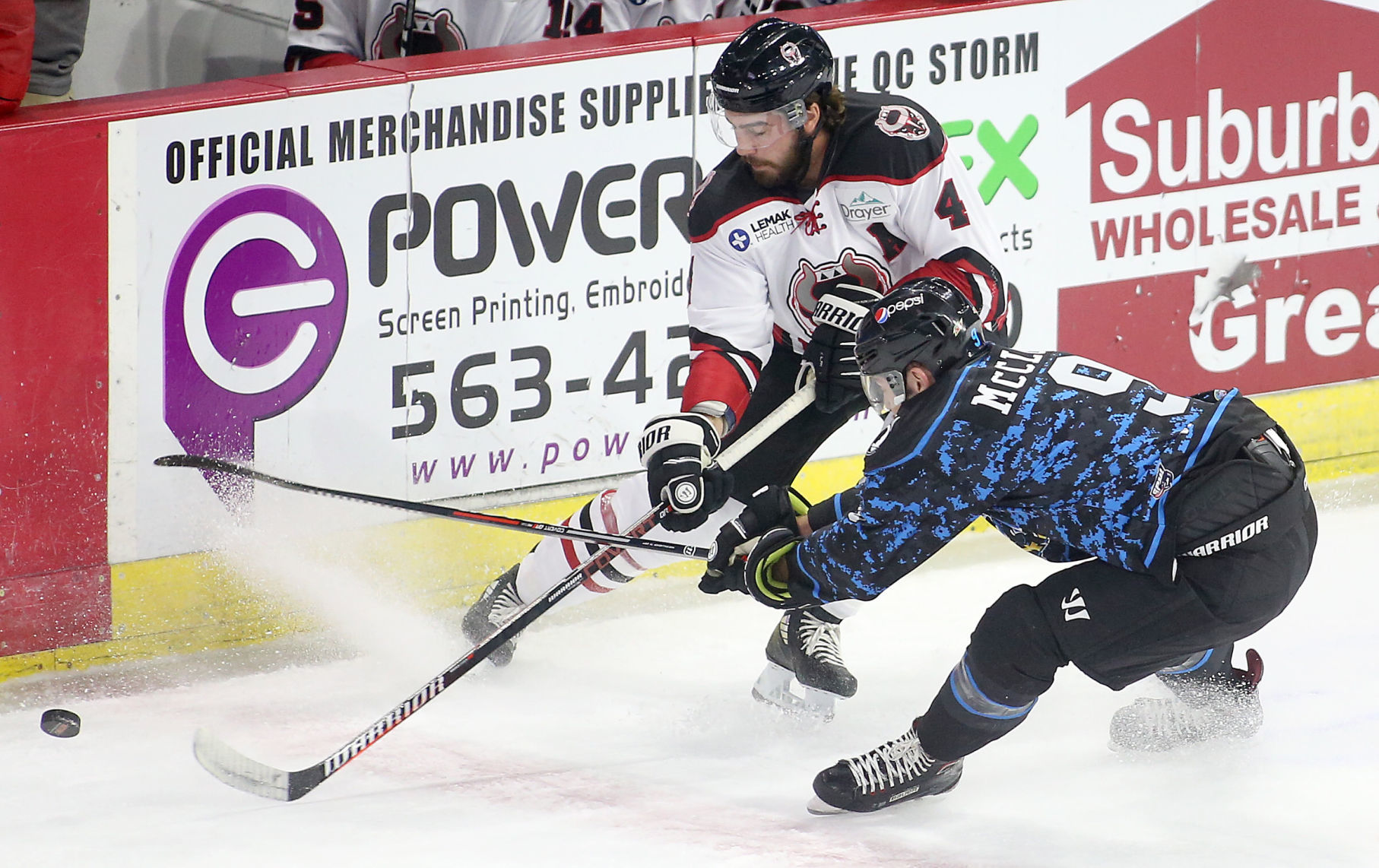 110918-Storm-Hockey-013